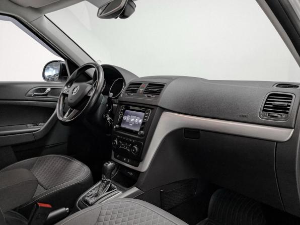 Skoda Yeti I Рестайлинг с пробегом 2016 года, цена 1 505 000 рублей, 79000 км, внедорожник, Автокод Объявления