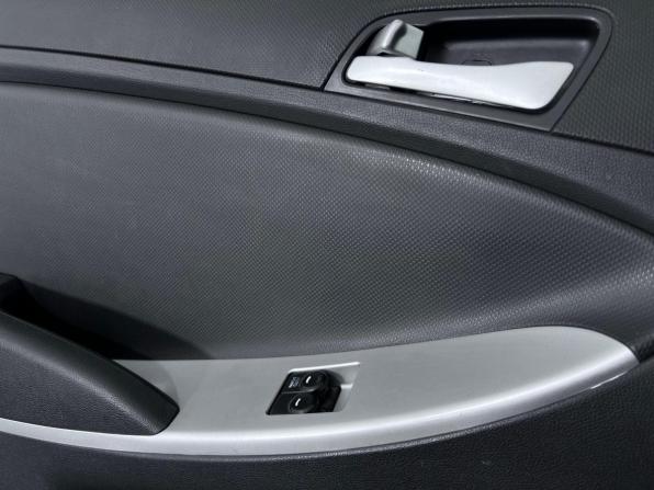 Hyundai Solaris I с пробегом 2013 года, цена 670 000 рублей, 172040 км, седан, Автокод Объявления