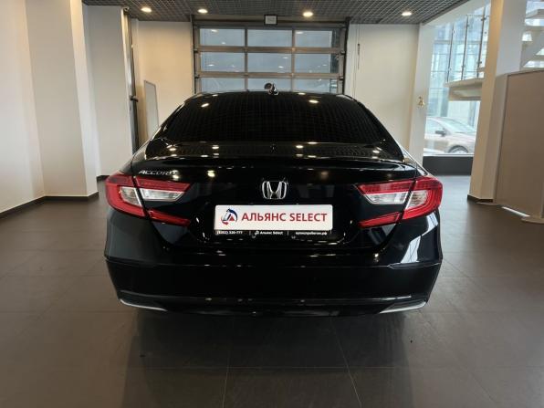Honda Accord X с пробегом 2018 года, цена 1 755 100 рублей, 150980 км, седан, Автокод Объявления