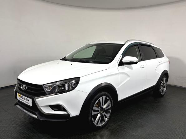 Lada (ВАЗ) Vesta I Рестайлинг (NG) с пробегом 2022 года, цена 1 300 000 рублей, 66400 км, седан, Автокод Объявления
