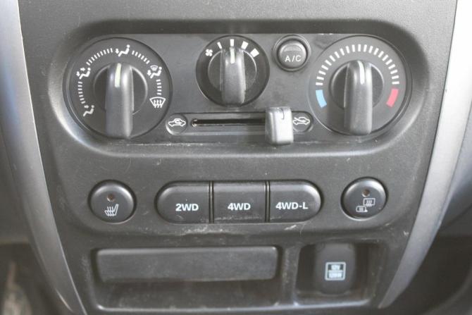 Suzuki Jimny III Рестайлинг 1 с пробегом 2012 года, цена 1 325 000 рублей, 67000 км, внедорожник, Автокод Объявления