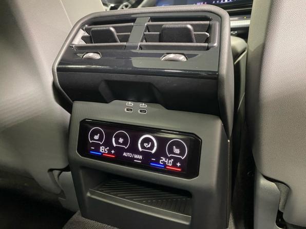 BMW 5 серии VIII (G60/G61/G68) с пробегом 2024 года, цена 7 859 900 рублей, 21401 км, седан, Автокод Объявления