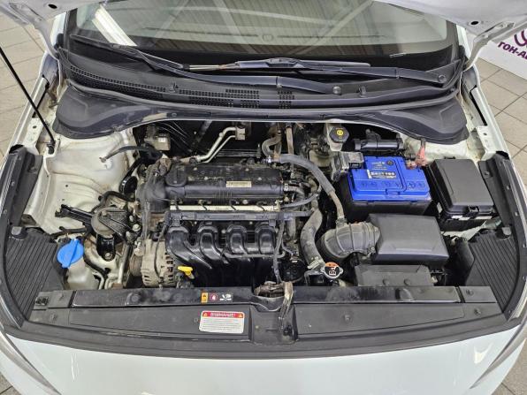Hyundai Solaris II с пробегом 2019 года, цена 1 365 000 рублей, 87599 км, седан, Автокод Объявления
