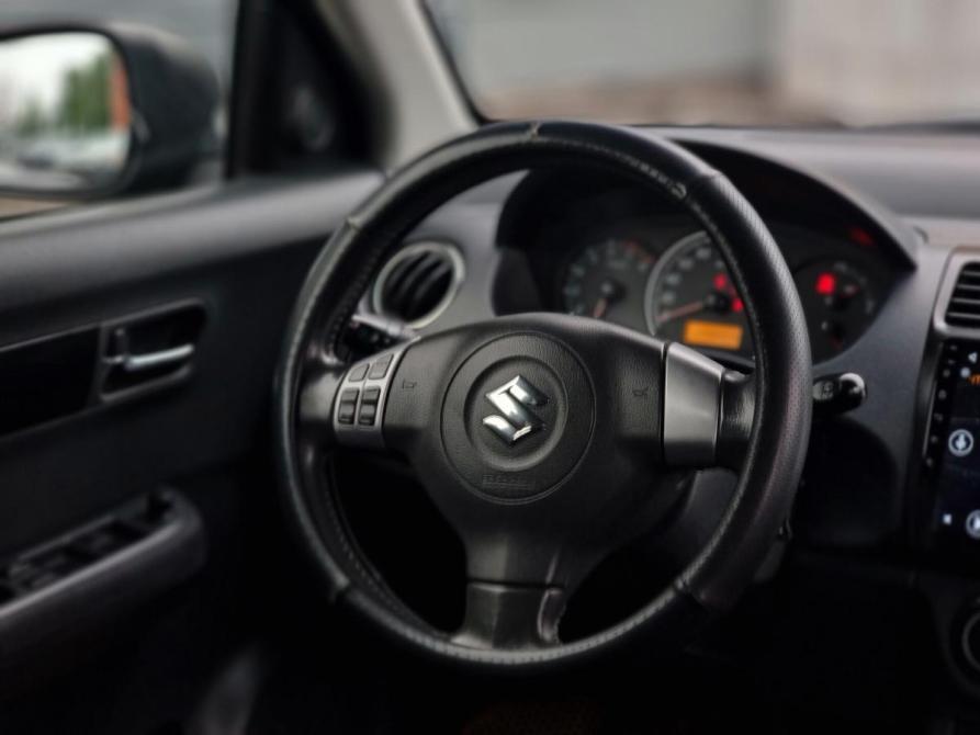 Suzuki Swift III Архангельск  - изображение 17