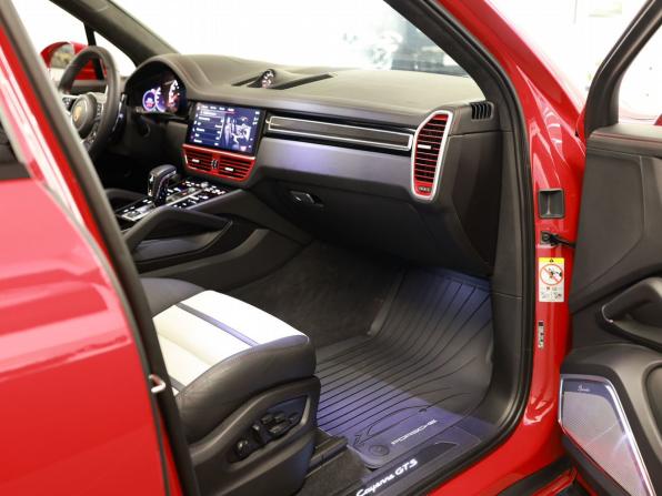 Porsche Cayenne III с пробегом 2022 года, цена 13 990 000 рублей, 21943 км, внедорожник, Автокод Объявления