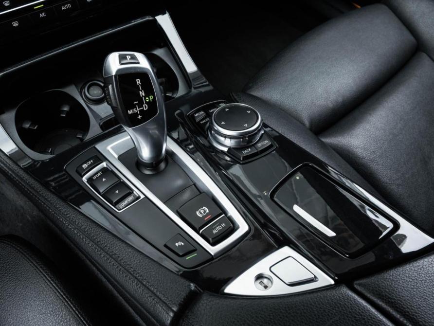 BMW 5 серии VI (F10/F11/F07) Рестайлинг Ставрополь  - изображение 12
