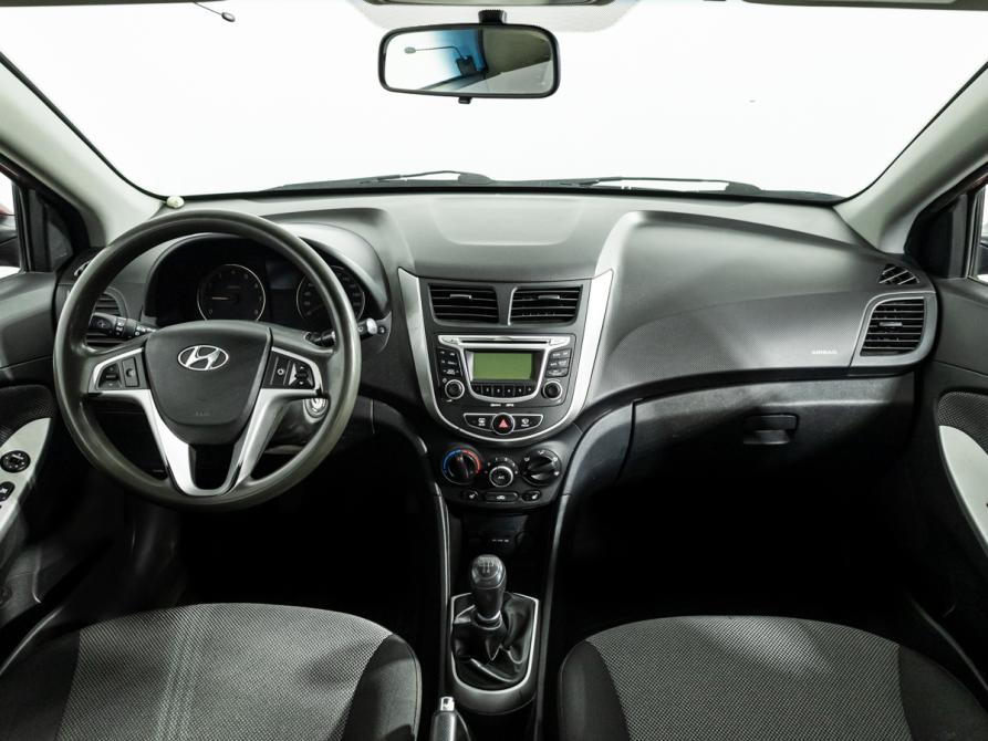 Hyundai Solaris I Санкт-Петербург  - изображение 13