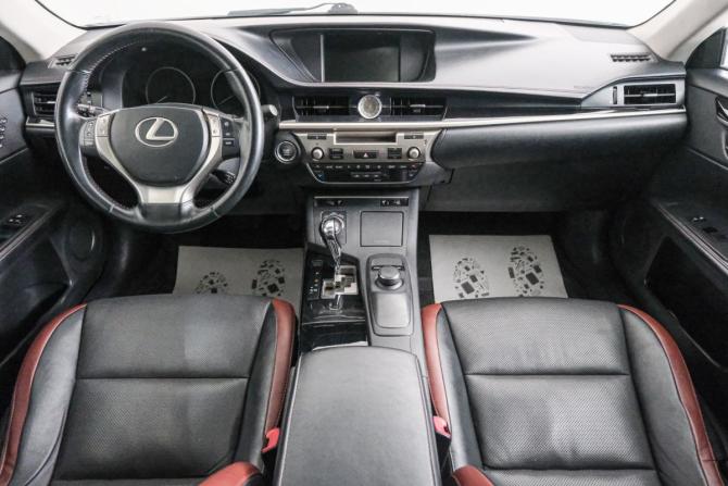 Lexus ES VI с пробегом 2015 года, цена 2 099 000 рублей, 167000 км, седан, Автокод Объявления