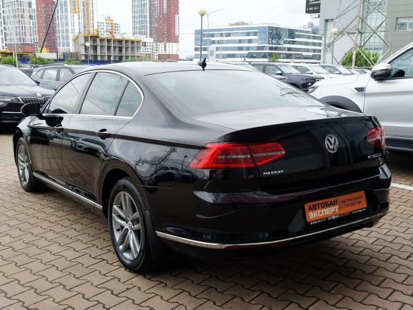 Volkswagen Passat B8 с пробегом 2017 года, цена 1 781 000 рублей, 123147 км, седан, Автокод Объявления