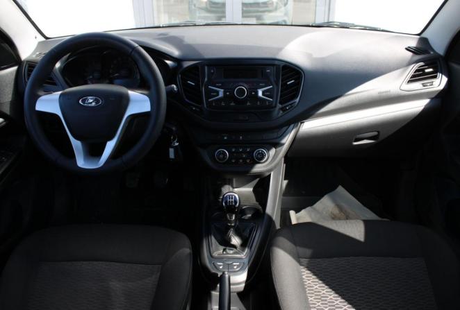 Lada (ВАЗ) Vesta I с пробегом 2017 года, цена 910 000 рублей, 79186 км, седан, Автокод Объявления