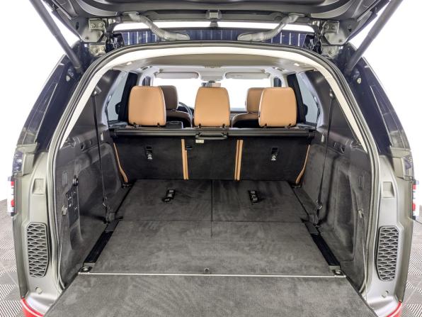 Land Rover Discovery V с пробегом 2018 года, цена 2 980 000 рублей, 202287 км, внедорожник, Автокод Объявления