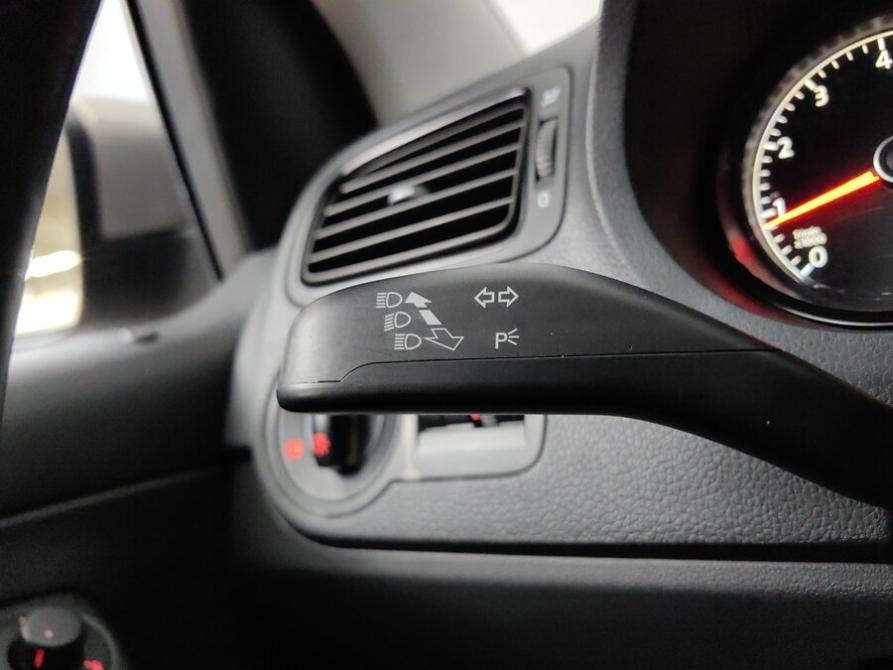 Volkswagen Polo V Рестайлинг Подольск  - изображение 19