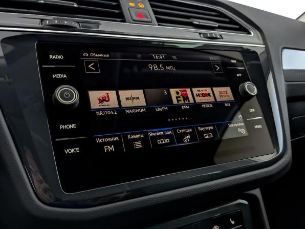 Volkswagen Tiguan II Рестайлинг с пробегом 2021 года, цена 3 780 000 рублей, 17314 км, внедорожник, Автокод Объявления