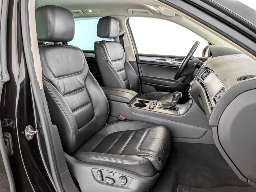 Volkswagen Touareg II Рестайлинг Москва  - изображение 24
