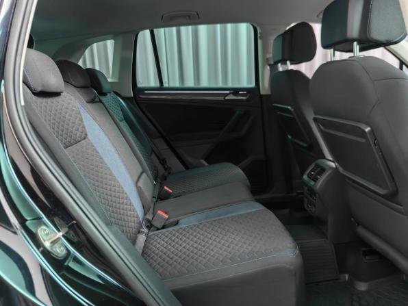 Volkswagen Tiguan II с пробегом 2020 года, цена 2 555 000 рублей, 71745 км, внедорожник, Автокод Объявления