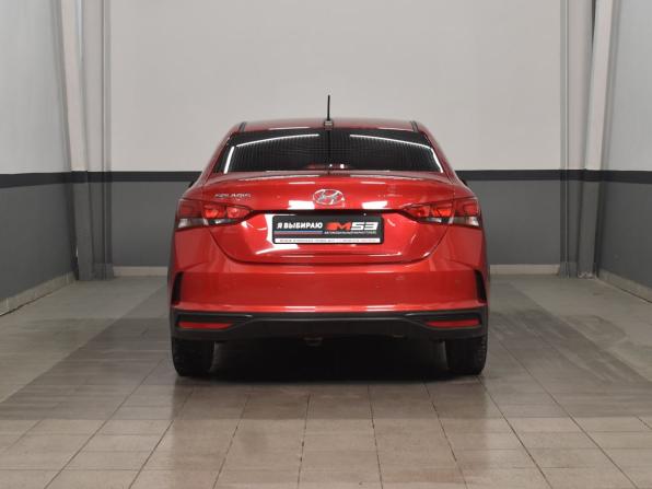 Hyundai Solaris II Рестайлинг с пробегом 2021 года, цена 1 399 999 рублей, 111346 км, седан, Автокод Объявления