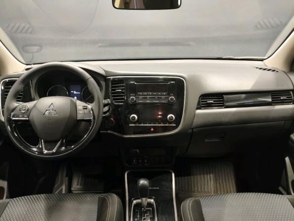 Mitsubishi Outlander III Рестайлинг 3 с пробегом 2021 года, цена 2 639 000 рублей, 101000 км, внедорожник, Автокод Объявления