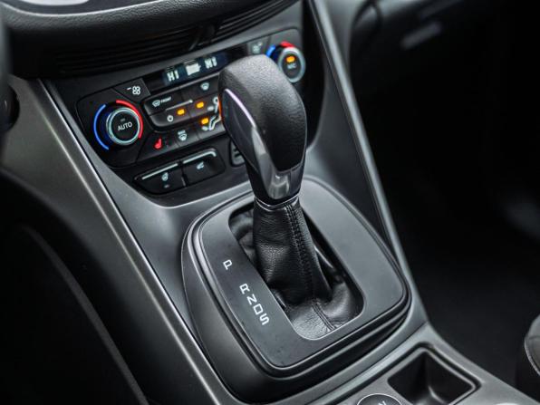 Ford Kuga II Рестайлинг с пробегом 2018 года, цена 1 615 000 рублей, 104704 км, внедорожник, Автокод Объявления