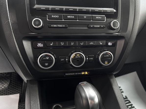 Volkswagen Jetta VI с пробегом 2013 года, цена 745 000 рублей, 296975 км, седан, Автокод Объявления