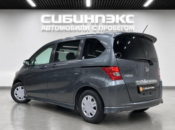 Honda Freed I с пробегом 2009 года, цена 899 000 рублей, 192000 км, компактвэн, Автокод Объявления