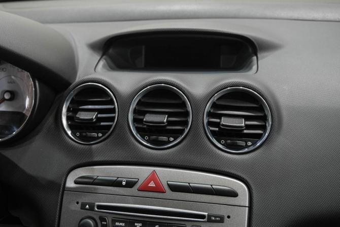 Peugeot 308 I с пробегом 2008 года, цена 389 000 рублей, 193000 км, хэтчбек, Автокод Объявления