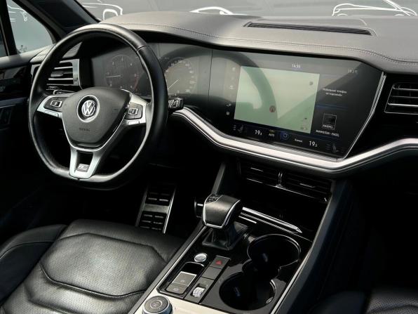Volkswagen Touareg III с пробегом 2020 года, цена 4 198 600 рублей, 183960 км, внедорожник, Автокод Объявления