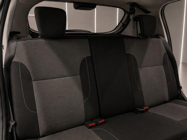 Renault Sandero II Рестайлинг с пробегом 2021 года, цена 1 395 000 рублей, 43000 км, хэтчбек, Автокод Объявления