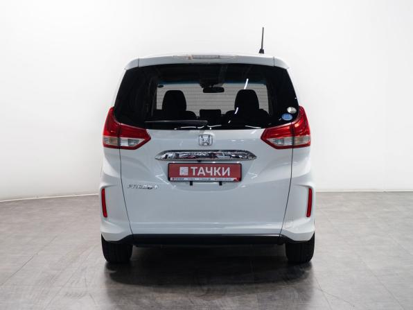 Honda Freed II с пробегом 2018 года, цена 1 530 000 рублей, 108700 км, компактвэн, Автокод Объявления
