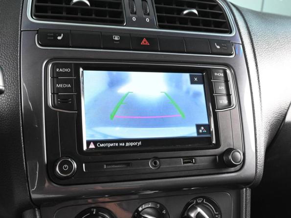 Volkswagen Polo V Рестайлинг с пробегом 2019 года, цена 1 289 000 рублей, 165110 км, седан, Автокод Объявления