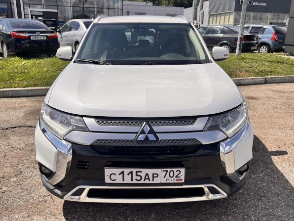 Mitsubishi Outlander III Рестайлинг 3 с пробегом 2019 года, цена 1 890 000 рублей, 198997 км, внедорожник, Автокод Объявления