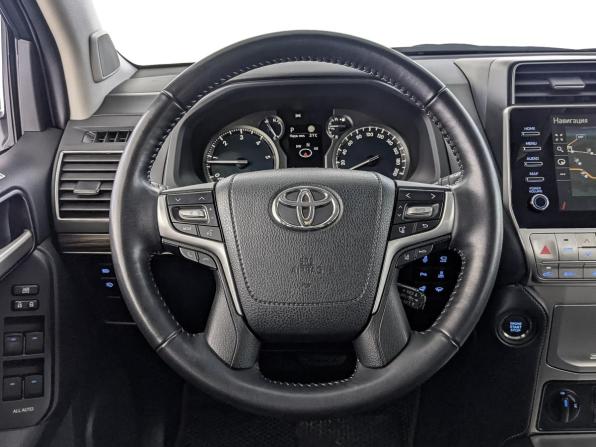 Toyota Land Cruiser Prado 150 Series Рестайлинг 3 с пробегом 2022 года, цена 7 990 000 рублей, 30746 км, внедорожник, Автокод Объявления