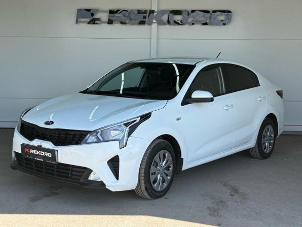 Kia Rio IV Рестайлинг с пробегом 2020 года, цена 1 669 000 рублей, 47233 км, седан, Автокод Объявления