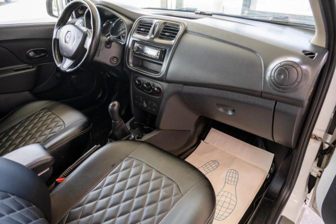 Renault Sandero II с пробегом 2016 года, цена 1 000 000 рублей, 206844 км, хэтчбек, Автокод Объявления