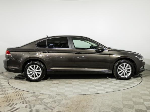 Volkswagen Passat B8 с пробегом 2016 года, цена 1 929 700 рублей, 149265 км, седан, Автокод Объявления