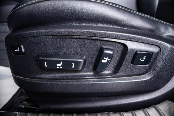 Lexus ES VI с пробегом 2012 года, цена 2 149 000 рублей, 182000 км, седан, Автокод Объявления