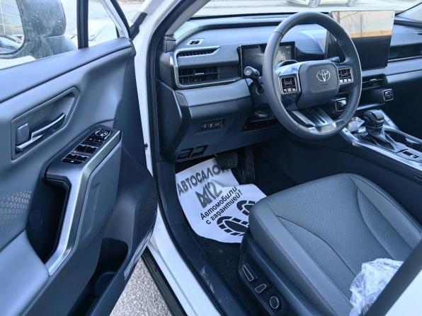 Toyota RAV4 VI (XA60) с пробегом 2025 года, цена 4 199 000 рублей, 10 км, внедорожник, Автокод Объявления