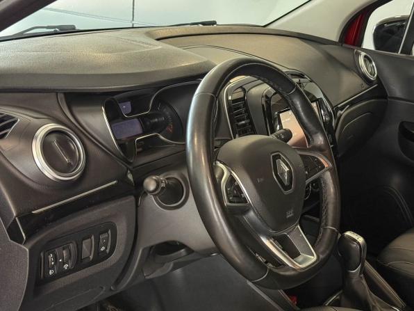 Renault Kaptur I Рестайлинг с пробегом 2020 года, цена 1 635 000 рублей, 65270 км, внедорожник, Автокод Объявления