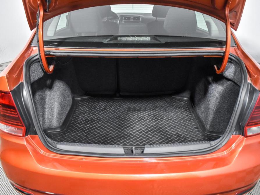 Volkswagen Polo V Рестайлинг Санкт-Петербург  - изображение 18