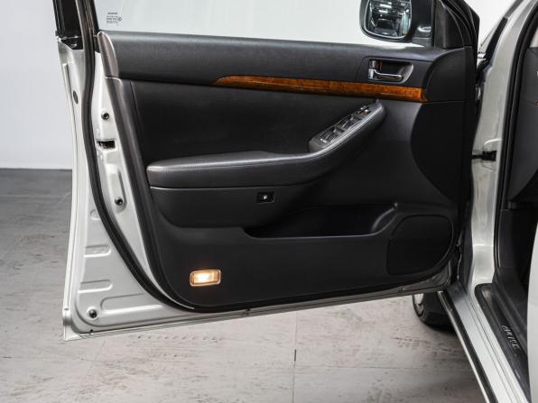 Toyota Avensis II Рестайлинг с пробегом 2007 года, цена 989 000 рублей, 208617 км, седан, Автокод Объявления