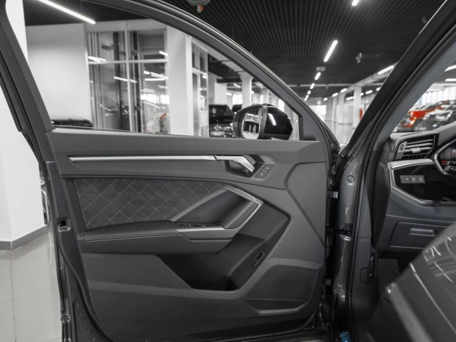 Audi Q3 II (F3) Москва  - изображение 13