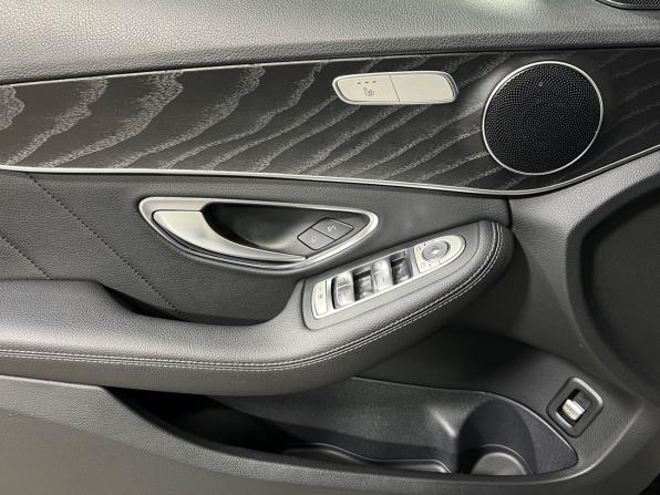 Mercedes-Benz C-Класс IV (W205) Рестайлинг с пробегом 2020 года, цена 2 969 700 рублей, 76154 км, седан, Автокод Объявления