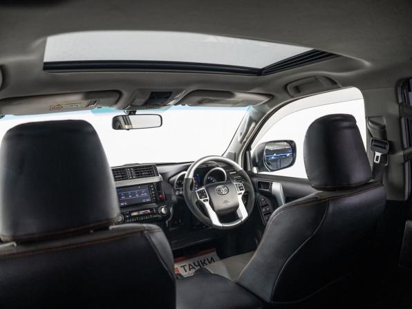 Toyota Land Cruiser Prado 150 Series Рестайлинг 1 с пробегом 2015 года, цена 3 690 500 рублей, 140677 км, внедорожник, Автокод Объявления