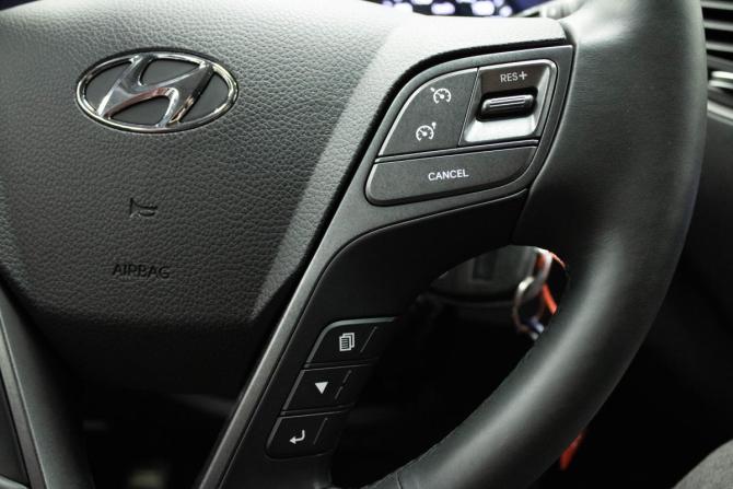Hyundai Santa Fe III Рестайлинг с пробегом 2015 года, цена 2 039 000 рублей, 126137 км, внедорожник, Автокод Объявления