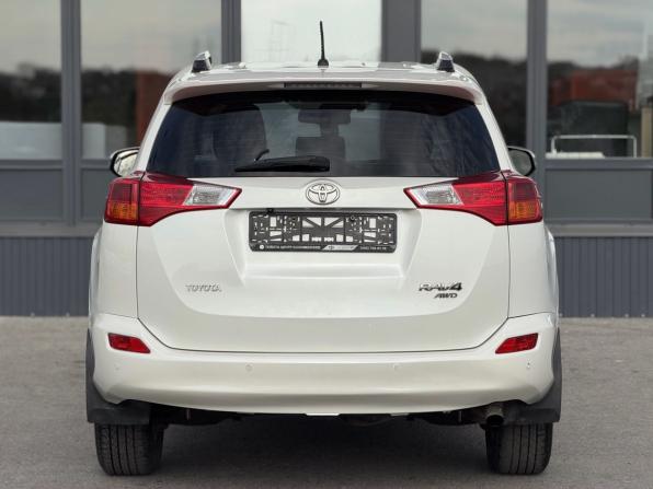 Toyota RAV4 IV (XA40) с пробегом 2013 года, цена 1 990 000 рублей, 175000 км, внедорожник, Автокод Объявления