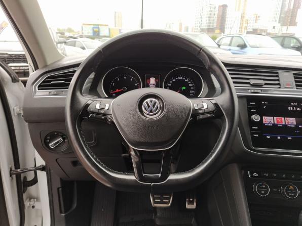 Volkswagen Tiguan II с пробегом 2019 года, цена 2 900 000 рублей, 56134 км, внедорожник, Автокод Объявления