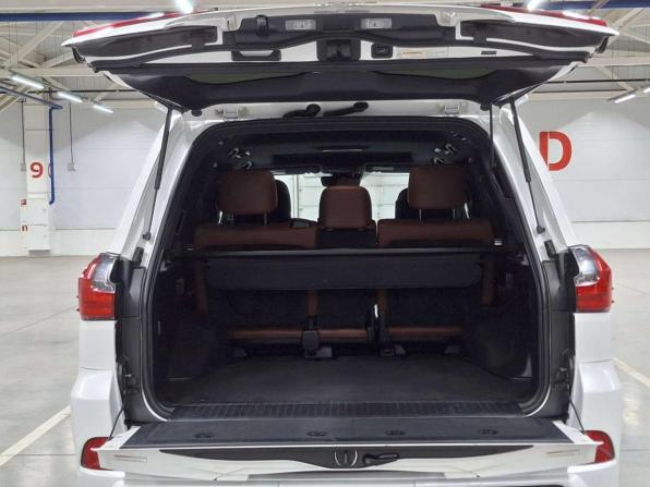 Lexus LX III Рестайлинг 2 с пробегом 2018 года, цена 7 000 000 рублей, 138608 км, внедорожник, Автокод Объявления