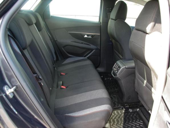 Peugeot 3008 II Рестайлинг с пробегом 2022 года, цена 2 149 000 рублей, 83500 км, внедорожник, Автокод Объявления