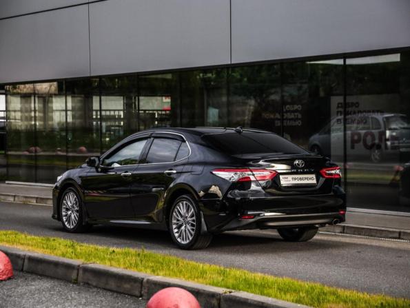 Toyota Camry VIII (XV70) с пробегом 2021 года, цена 2 655 000 рублей, 116322 км, седан, Автокод Объявления