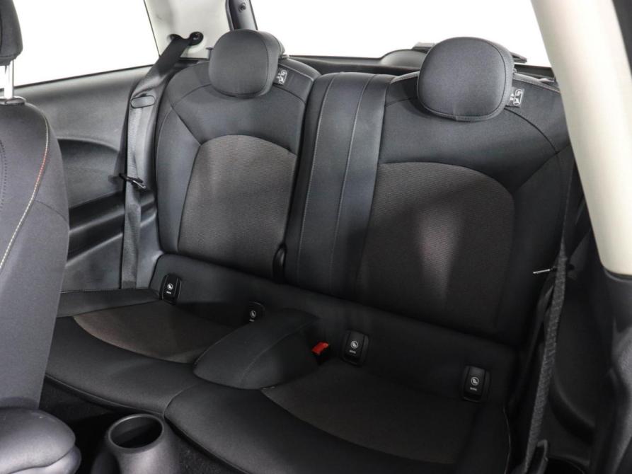 Mini Hatch III (F55/F56) Рестайлинг Химки  - изображение 13