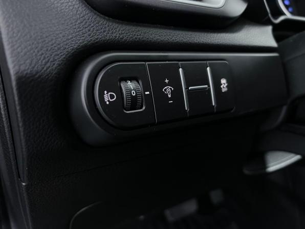 Kia Ceed III с пробегом 2019 года, цена 1 847 000 рублей, 75925 км, хэтчбек, Автокод Объявления